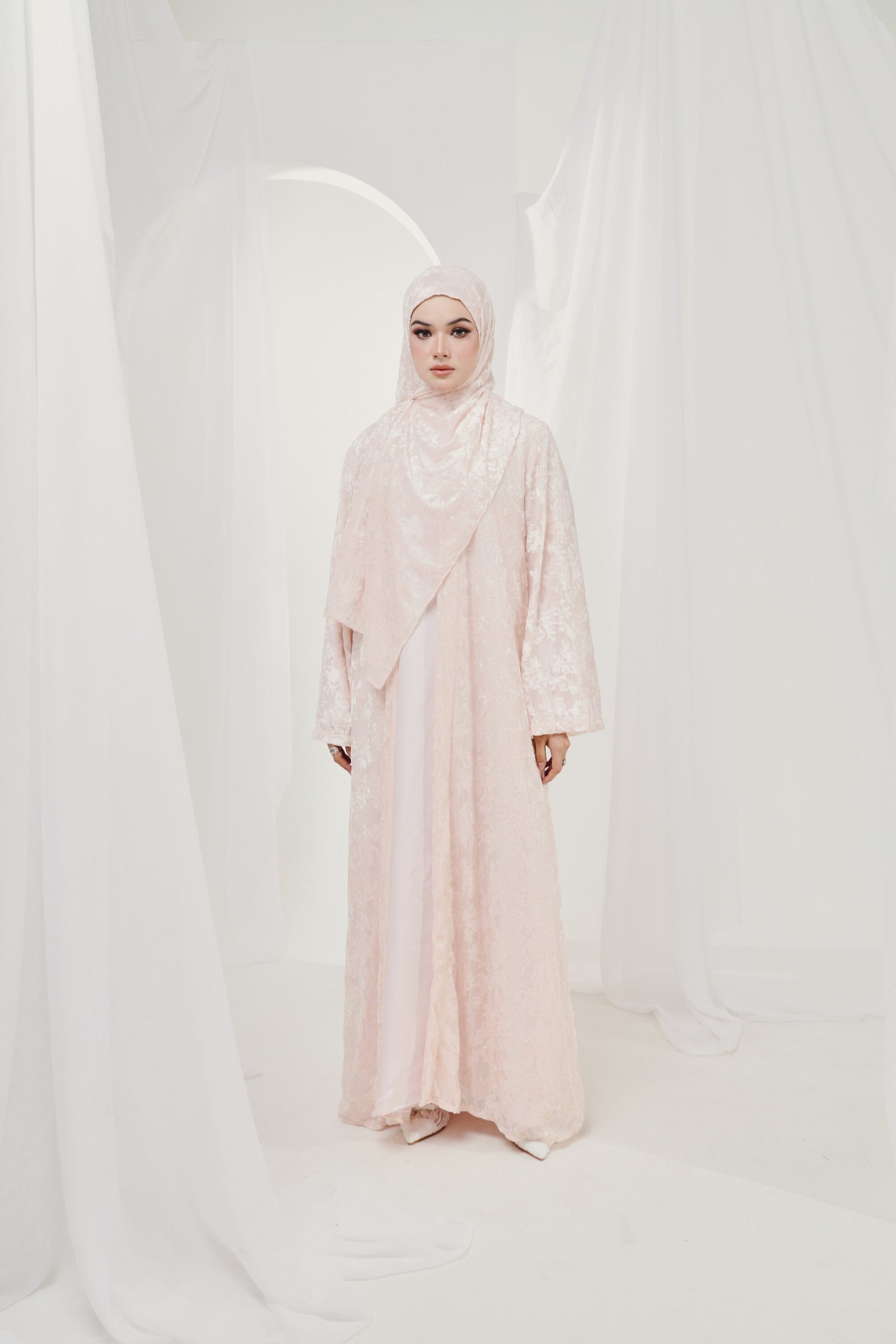 SHARIFÁH ABAYA - ⁠PEARL PINK