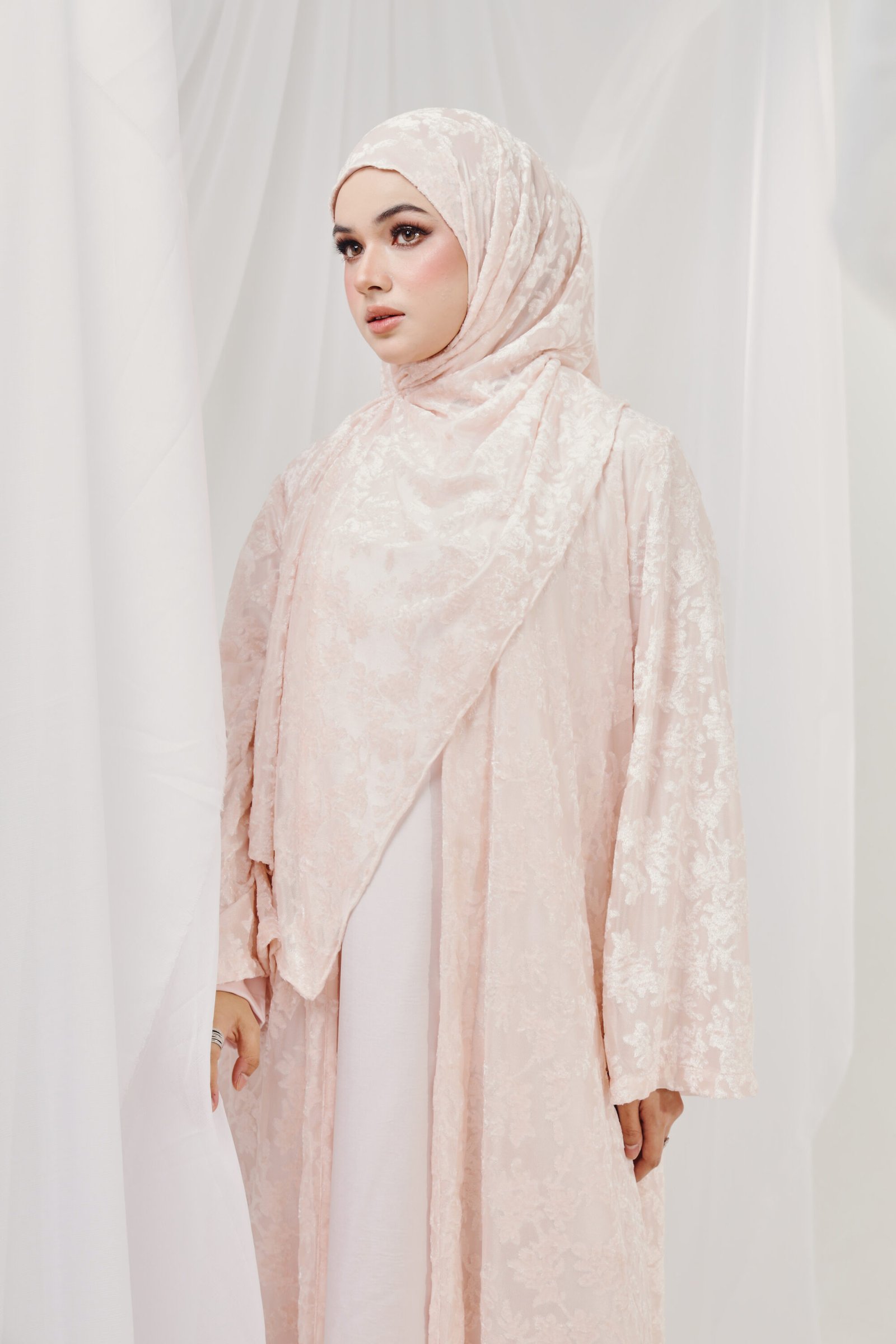 SHARIFÁH ABAYA - ⁠PEARL PINK